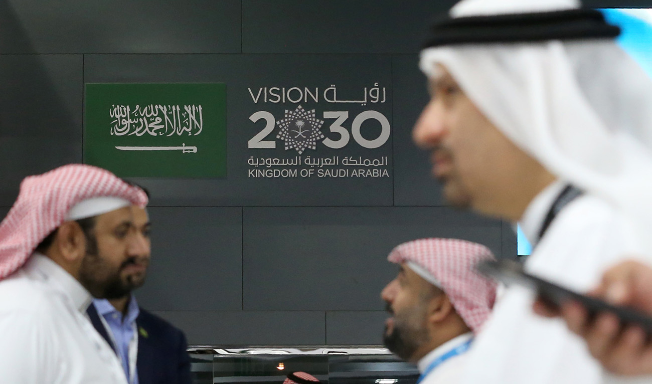 Saudi men attend the Gitex 2018 exhibition at the Dubai World Trade Center in Dubai on October 16, 2018 Gitex ("Gulf Information Technology Exhibition") is a consumer computer and electronics trade show. (AFP/File)