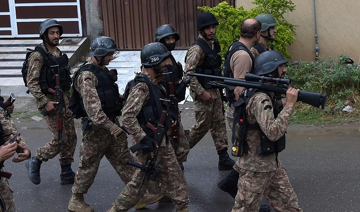 Pakistani soldiers walk from a site after an operation against suspected militants in Peshawar on April 16, 2019. (AFP/File)