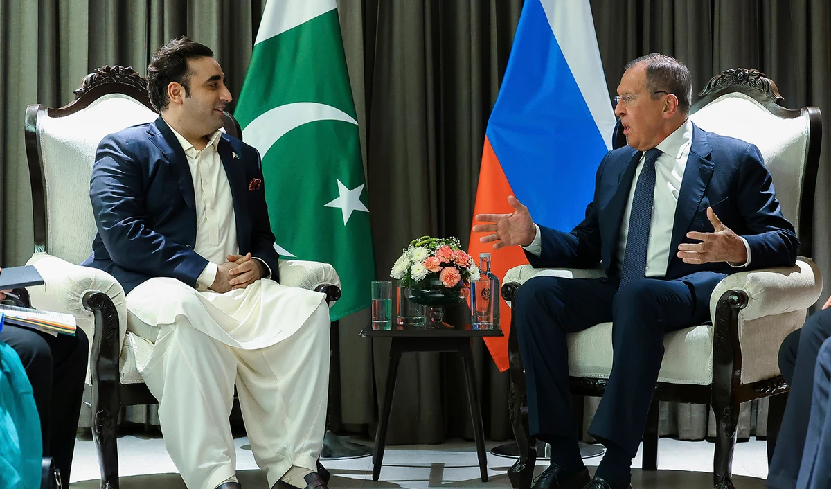 Russian Foreign Minister Sergey Lavrov, right, and Pakistan Foreign Minister Bilawal Bhutto Zardari talk during their meeting on the sideline of the Foreign ministers of the Shanghai Cooperation Organization meeting in Goa, India on May 4, 2023. (AP/File)