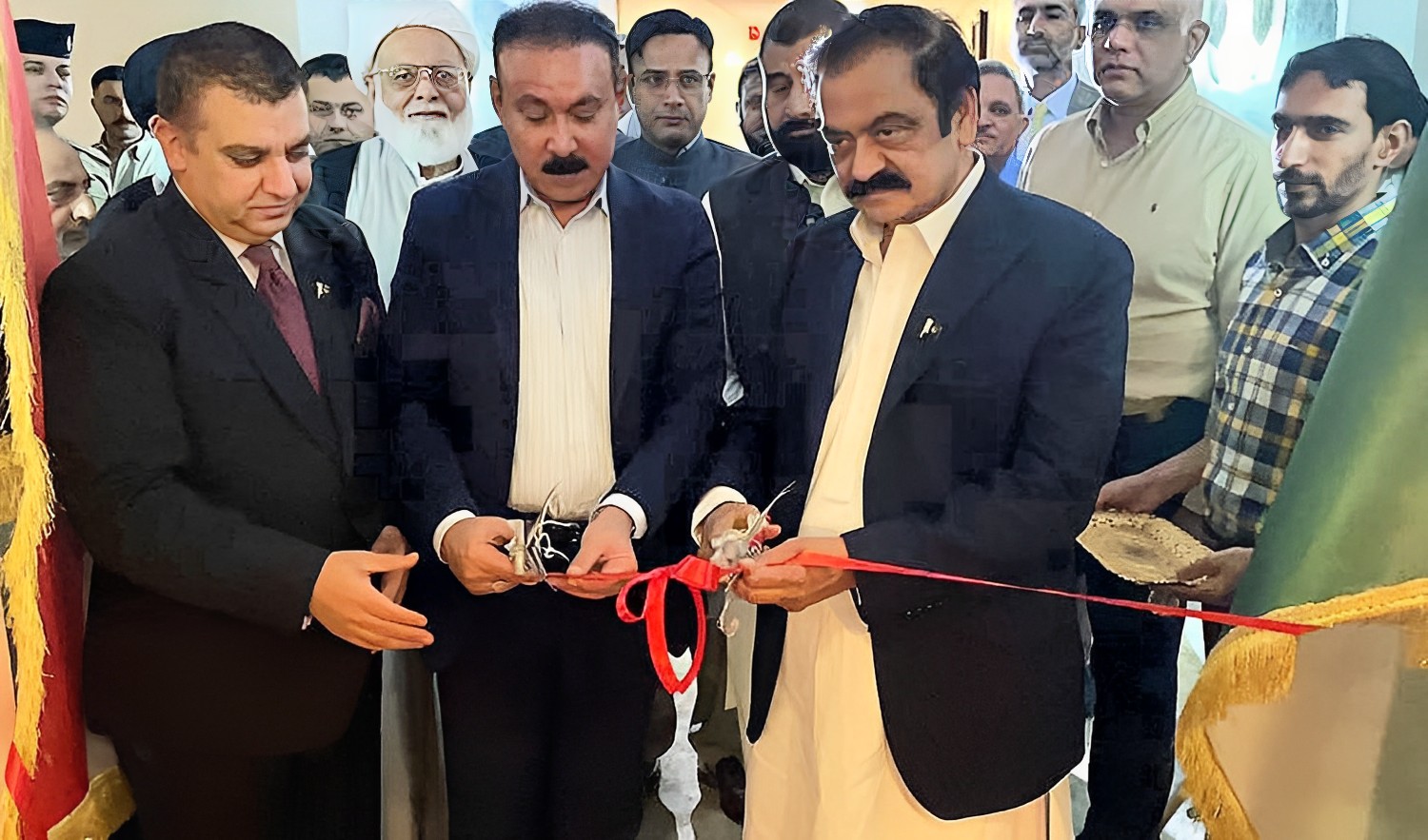 Pakistan's Interior Minister Rana Sanaullah Khan inaugurates Machine Readable Passport System at Pakistan Embassy in Baghdad on August 3, 2023. (PID)