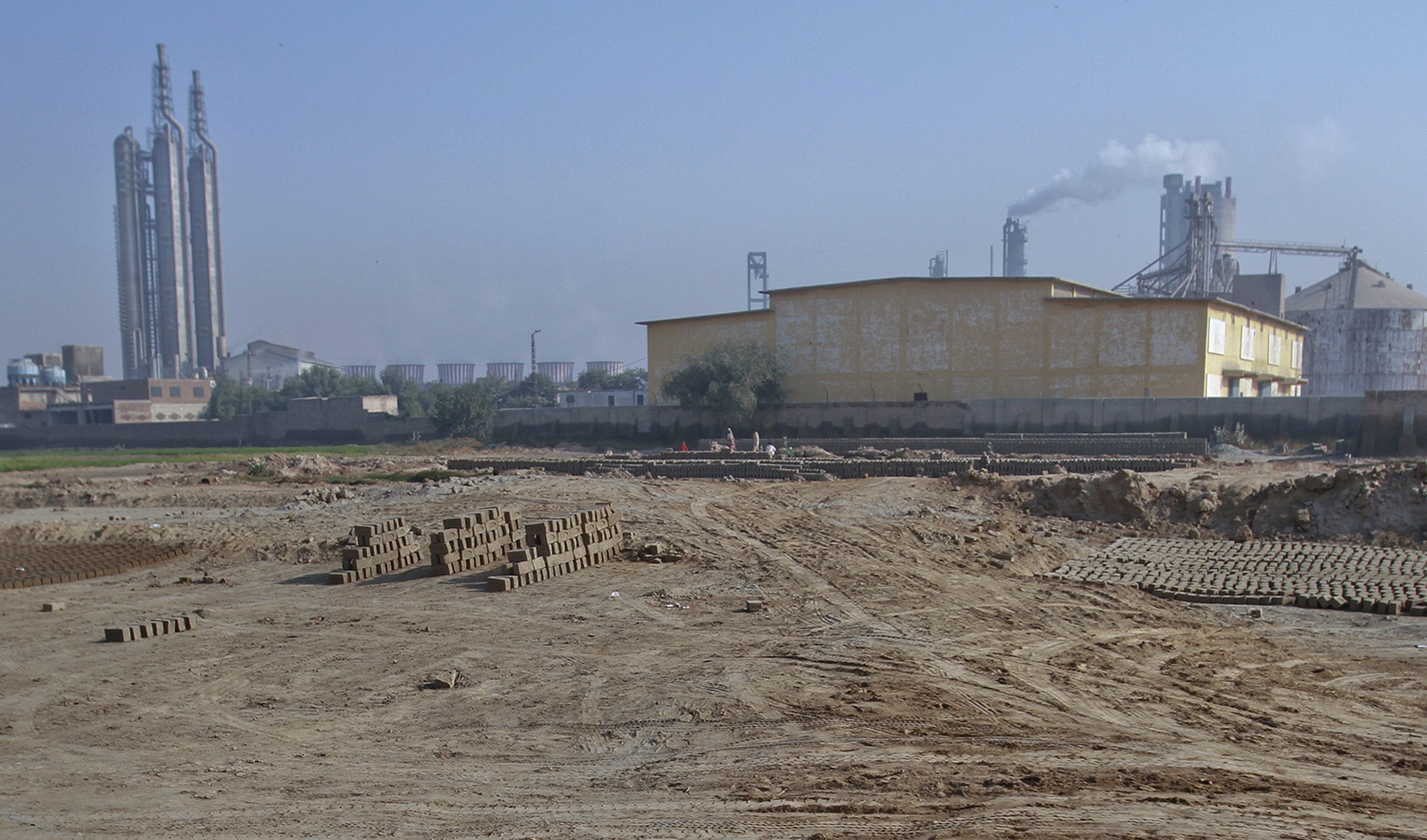 A general view of the Pak-Arab refinery in Multan, Pakistan, on December 13, 2011. (REUTERS/File)