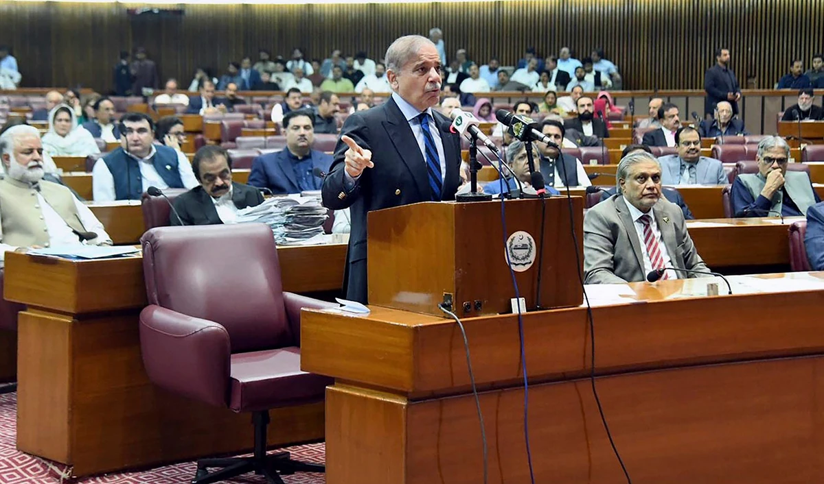 Pakistan Prime Minister Shehbaz Sharif addresses lawmakers during the last session of current parliament, in Islamabad, Pakistan, on August 9, 2023. (PID)