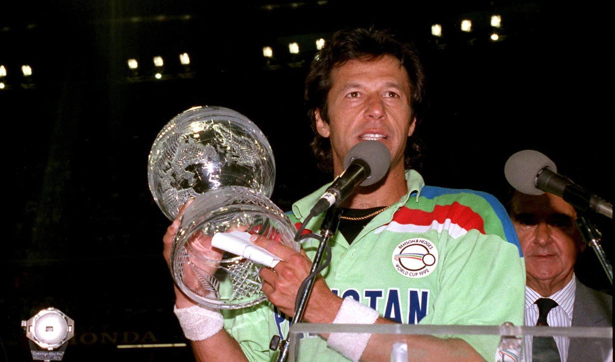 Pakistan's captain Imran Khan holds the 1992 World Cup Trophy during the victory presentation at the Melbourne Cricket Ground, Australia, on March 25, 1992. (Photo courtesy: Reuters/File)