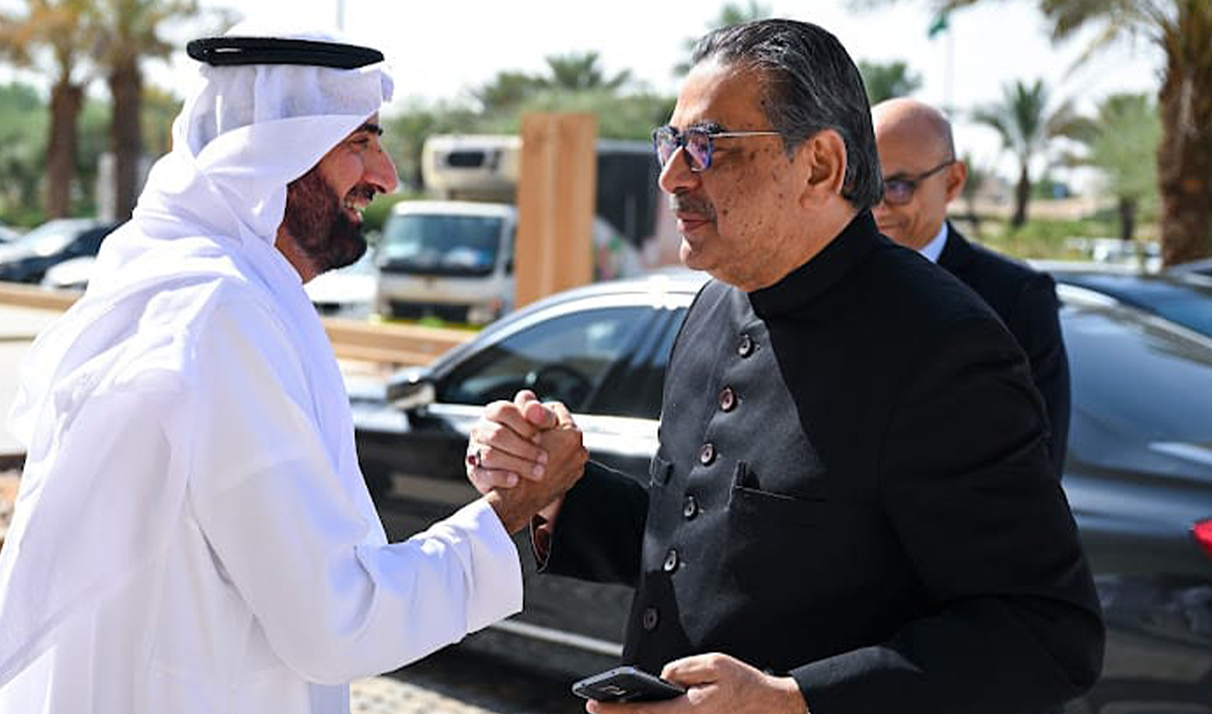 Pakistan’s interim religious affairs minister Aneeq Ahmed (right) meets Saudi Hajj and Umrah minister Dr. Tawfiq Al-Rabiah in Riyadh, Saudi Arabia, on September 22, 2023. (Photo courtesy: Pakistan's religious affairs ministry)