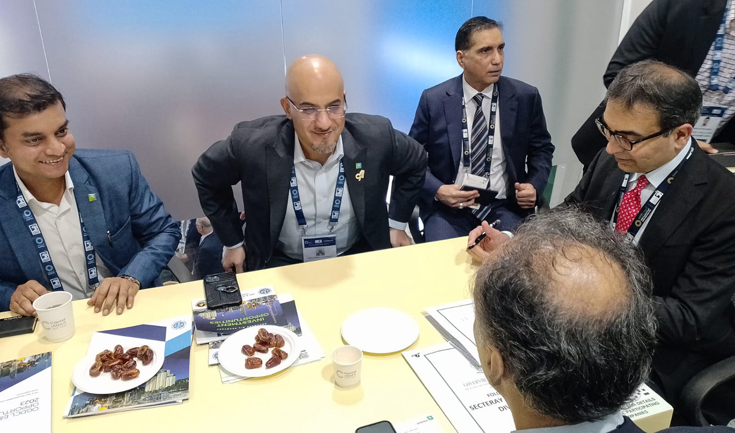 Pakistan's minister for energy Muhammad Ali, right, meets a delegation from Saudi ARAMCO at ADIPEC in Abu Dhabi, UAE on October 2, 2023. (Photo courtesy: @Official_PetDiv/Twitter)