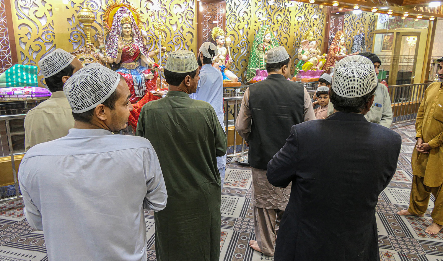 Hindu community members gather to pray for Pakistan's cricket team as it prepares to play against India in the ongoing World Cup, in Quetta on October 13, 2023. (AN photo)
