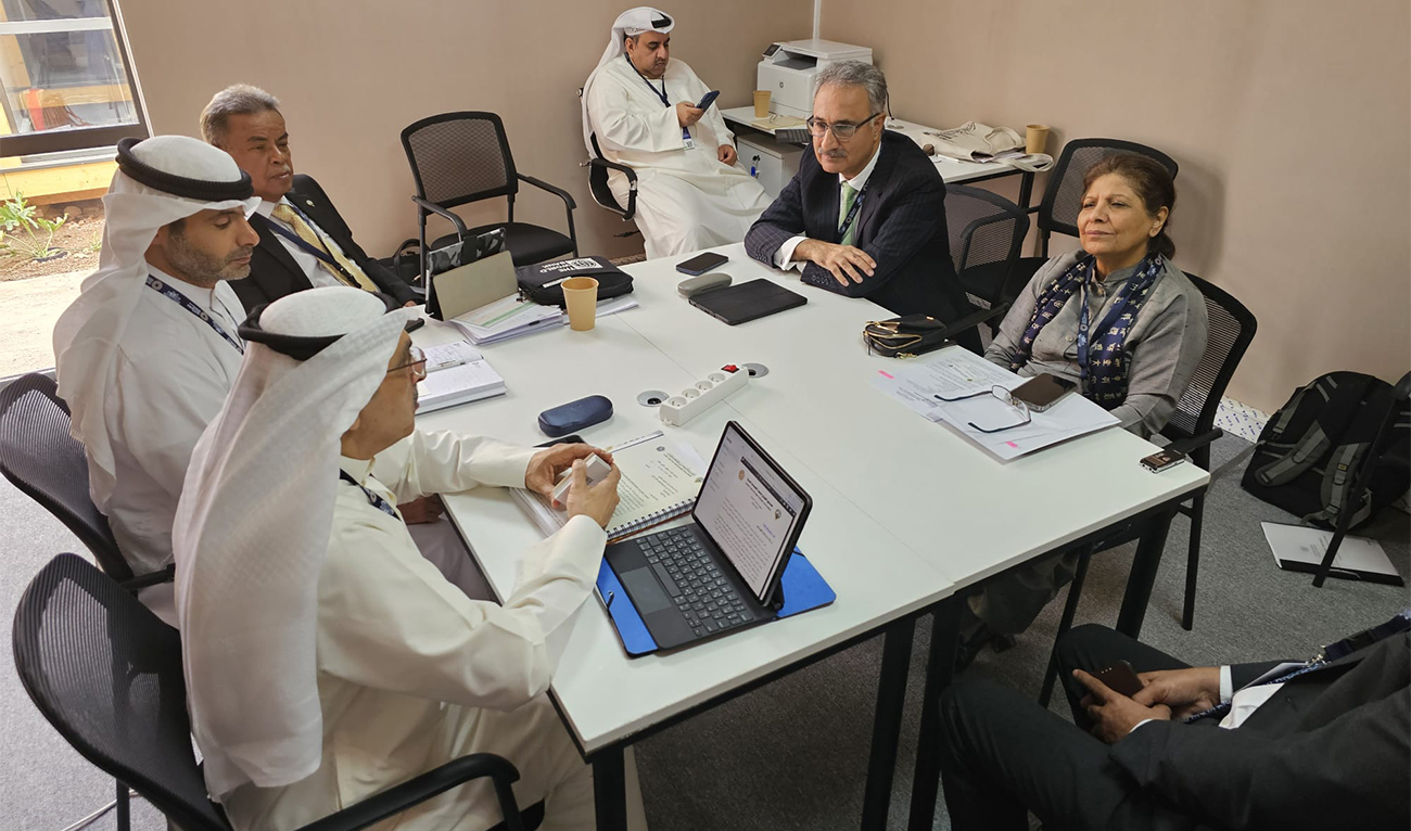Pakistan Caretaker Finance Minister Dr. Shamshad Akhtar (first right) holds meeting with top officials of Kuwait Fund for Development (KFD) on the sidelines of annual meeting of World Bank and IMF in Marrakesh, Morocco, on October 14, 2023. (Photo courtesy: Ministry of Finance)