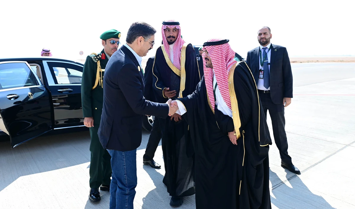 Pakistan Prime Minister Anwaar Anwaar-ul-Haq Kakar departs from Riyadh, Saudi Arabia, on November 12, 2023, after concluding his three-day official visit. (PID)
