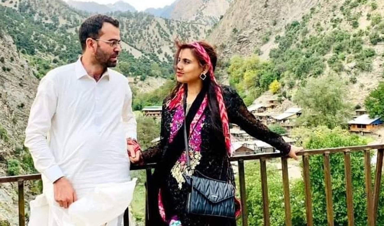 The undated photo shows 34-year-old Indian woman Anju (right) with her Pakistani husband. (Photo courtesy: Anjo with Nasrallah officail/Facebook)