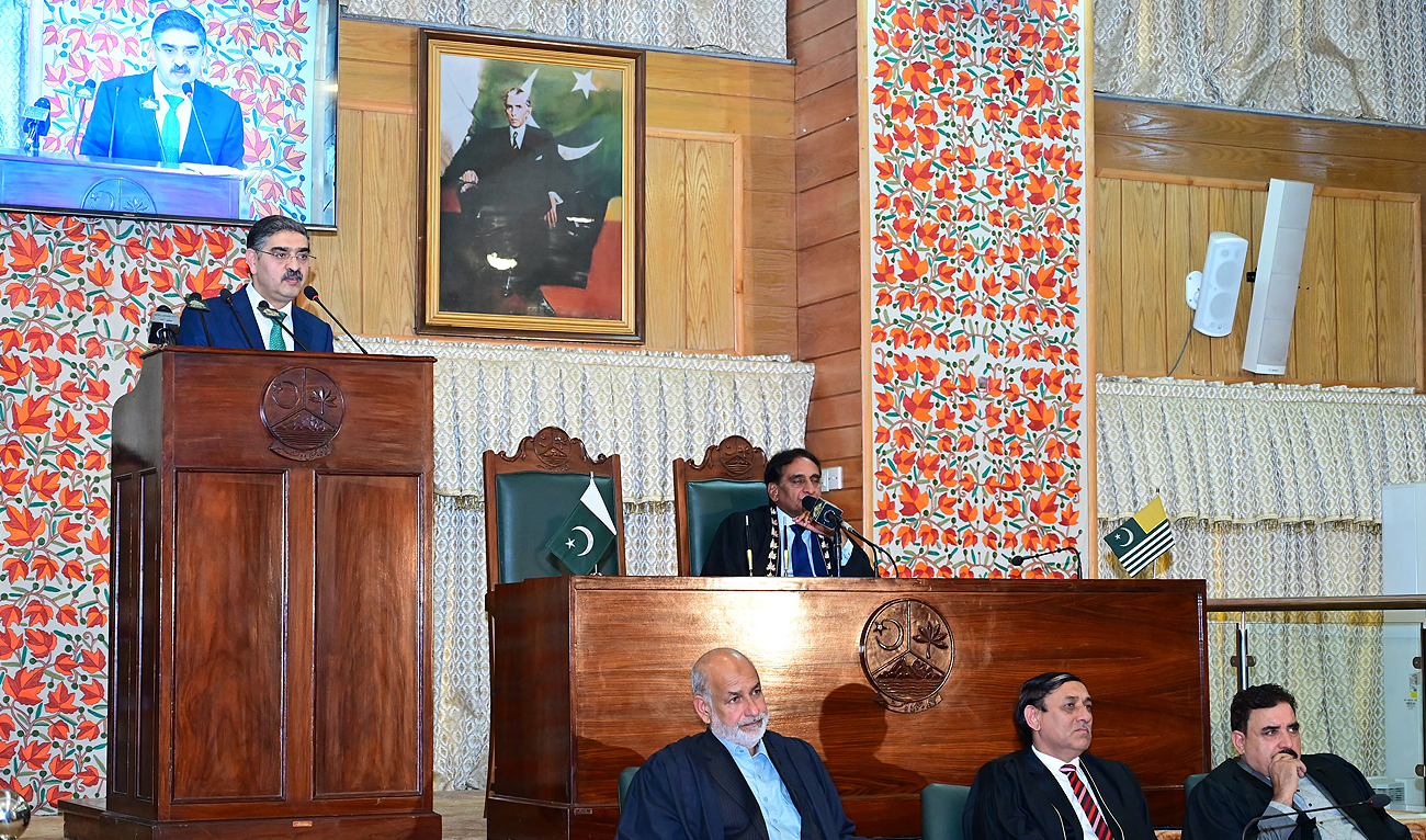 Pakistan Caretaker Prime Minister Anwaar-ul-Haq Kakar addresses the Azad Kashmir's legislative assembly in Muzaffarabad on December 14, 2023. (Photo courtesy: PMO)