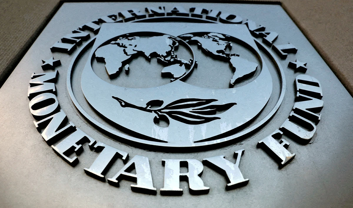 The International Monetary Fund (IMF) logo is seen outside the headquarters building in Washington, U.S., on September 4, 2018. (REUTERS/File)