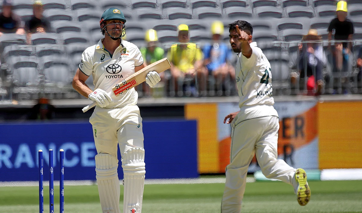 Australia’s Mitchell Marsh (L) is bowled by Pakistan's Khurram Shahzad (R) on the second day of the first Test cricket match between Australia and Pakistan in Perth on December 15, 2023. (AFP)