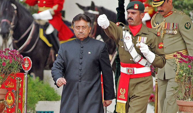 In this file photo taken on November 29, 2007 Pakistan's President Pervez Musharraf (L) walks down after taking the oath as a civilian president at the presidential palace in Islamabad. (AFP/File)