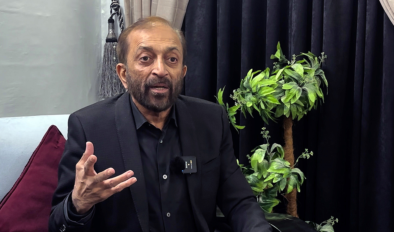 Dr. Farooq Sattar, senior Karachi-based Muttahida Quami Movement-Pakistan (MQM-P) party leader, speaks during an interview with Arab News in Karachi on January 7, 2023. (AN Photo)