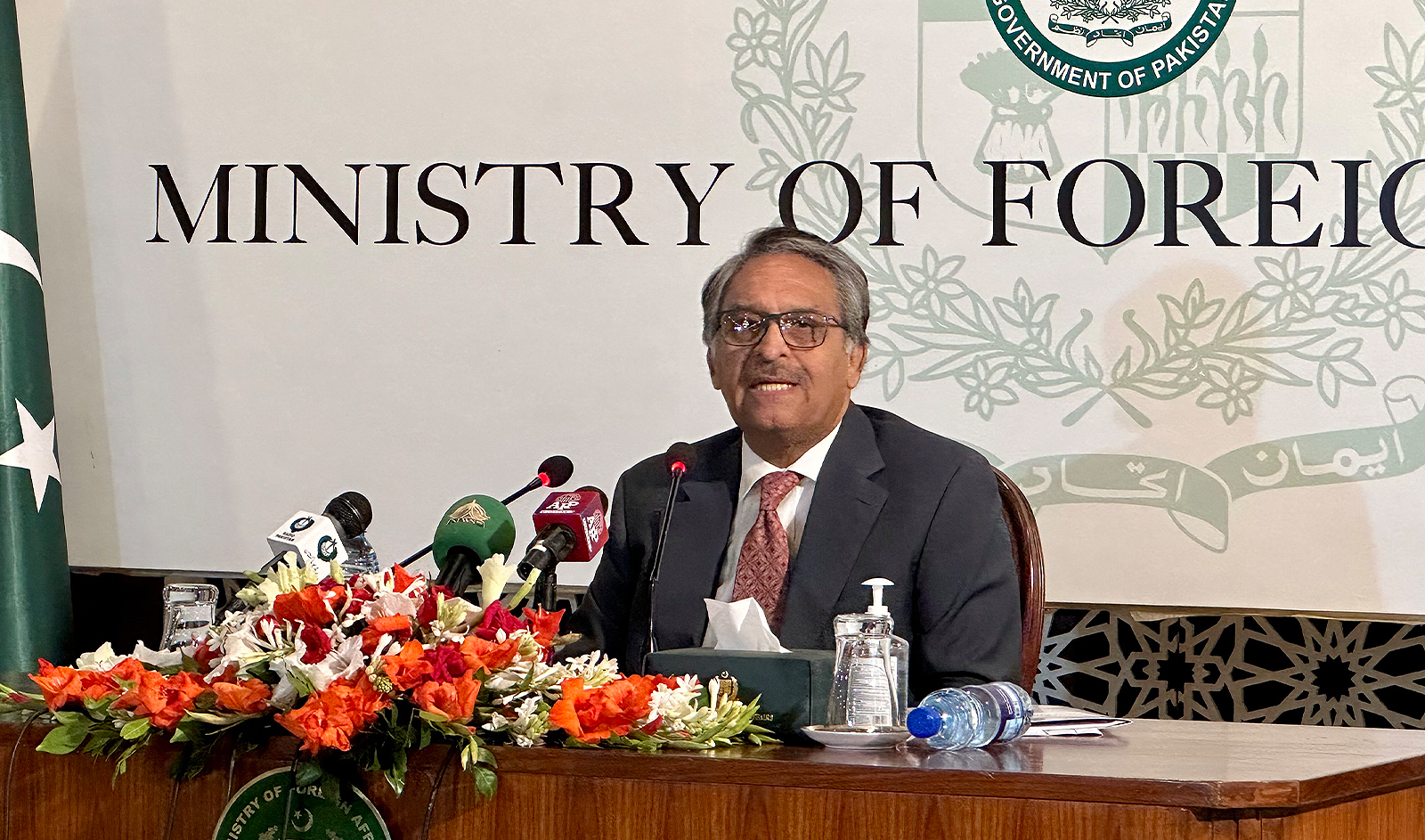 Pakistan’s caretaker foreign minister Jalil Abbas Jilani addresses a media briefing in Islamabad on October 15, 2023. (AN/File)