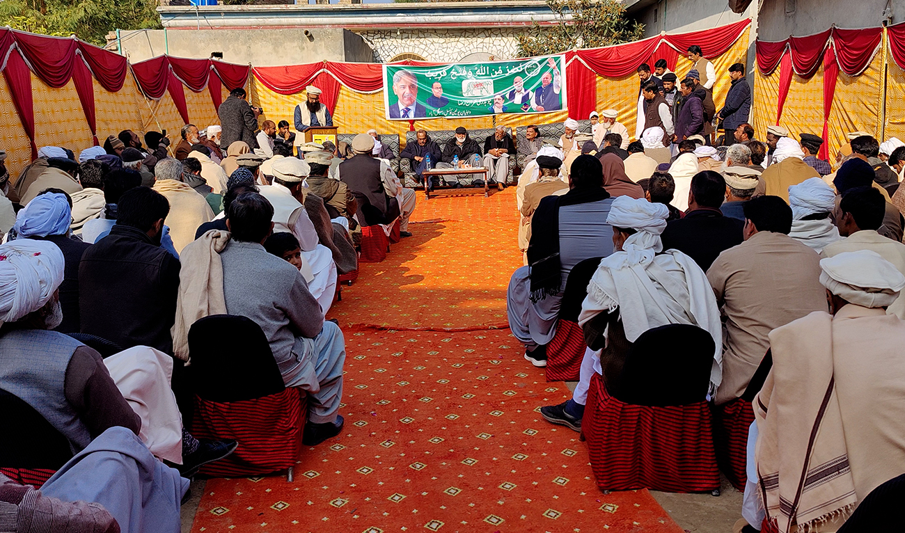 Supporters of Pakistan Muslim League Nawaz (PMLN) attend an election campaign corner meeting led by party's candidate in Chakwal, Pakistan on January 25, 2024. (AN Photo)