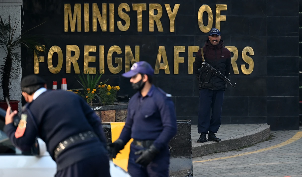 Pakistani police officers stand guard outside the Ministry of Foreign Affairs in Islamabad on January 18, 2024. (AFP/File)