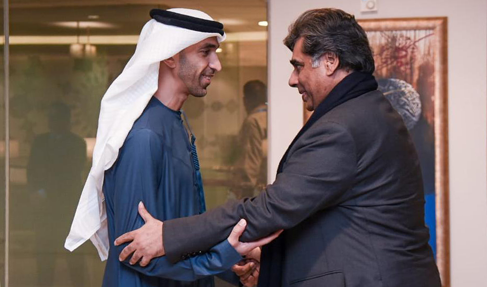 Pakistan’s minister for interior and commerce, Dr. Gohar Ejaz (right), welcomes UAE’s minister of state for foreign trade, Dr. Thani bin Ahmed Al Zeyoudi, in Islamabad, Pakistan, on February 2, 2024. (Radio Pakistan)