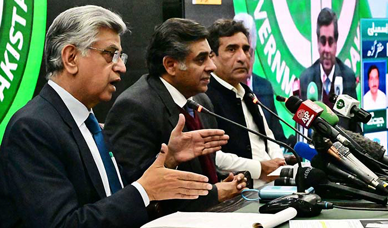 Pakistan's interim information minister, Murtaza Solangi, speaks during a press conference in Islamabad on February 9, 2024. (APP)