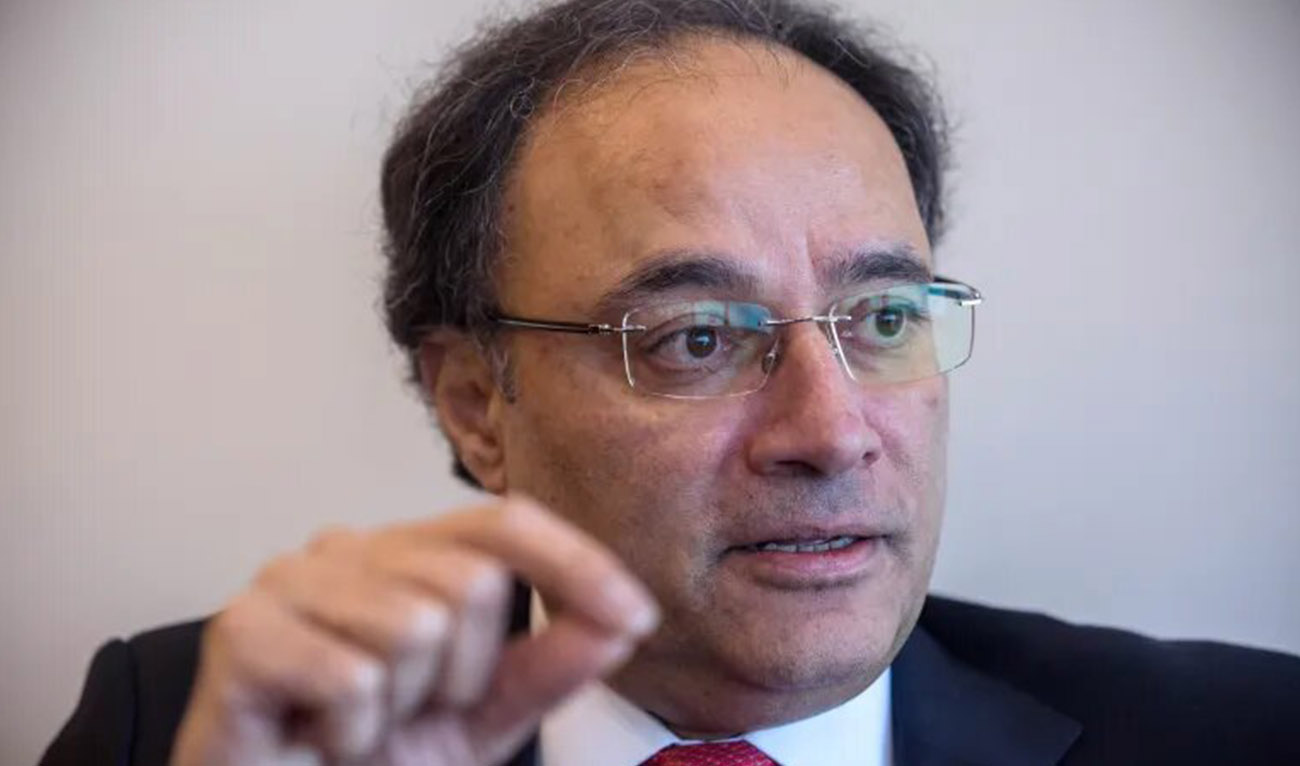 Muhammad Aurangzeb, former chief executive officer of Habib Bank Ltd., and the newly appointed finance minister of Pakistan, speaking in Karachi, Pakistan, on November 5, 2019. (Photo courtesy: Getty Images/File)