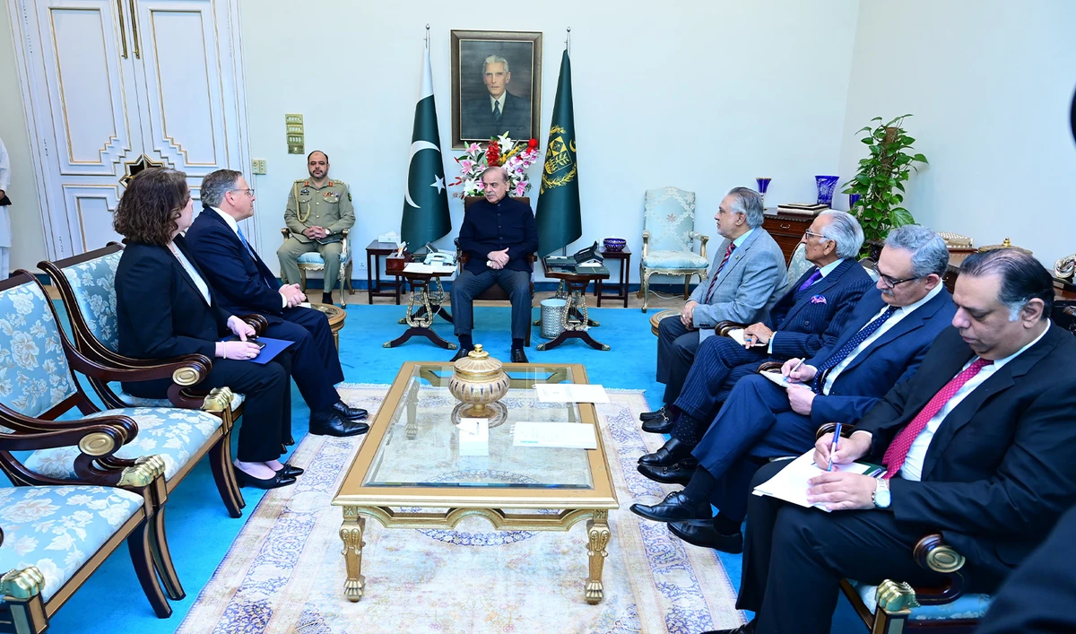 U.S. Ambassador to Pakistan Donald Blome (second in the right row) receives Pakistan Prime Minister Shehbaz Sharif (center) in Islamabad, Pakistan, on March 15, 2024. (Government of Pakistan)