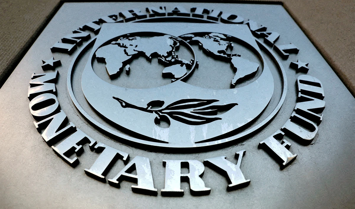 The International Monetary Fund (IMF) logo is seen outside the headquarters building in Washington, U.S., on September 4, 2018. (REUTERS/FILE)