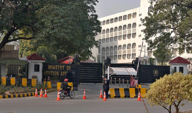 Police officers stand guard at the main entry gate of Pakistan's Ministry of Foreign Affairs, in Islamabad on January 18, 2024. (AP/File)