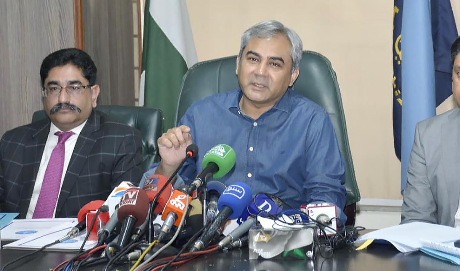 Pakistan’s Interior Minister Mohsin Naqvi (right) address a media briefing in Islamabad, Pakistan on April 15, 2024. (PID)