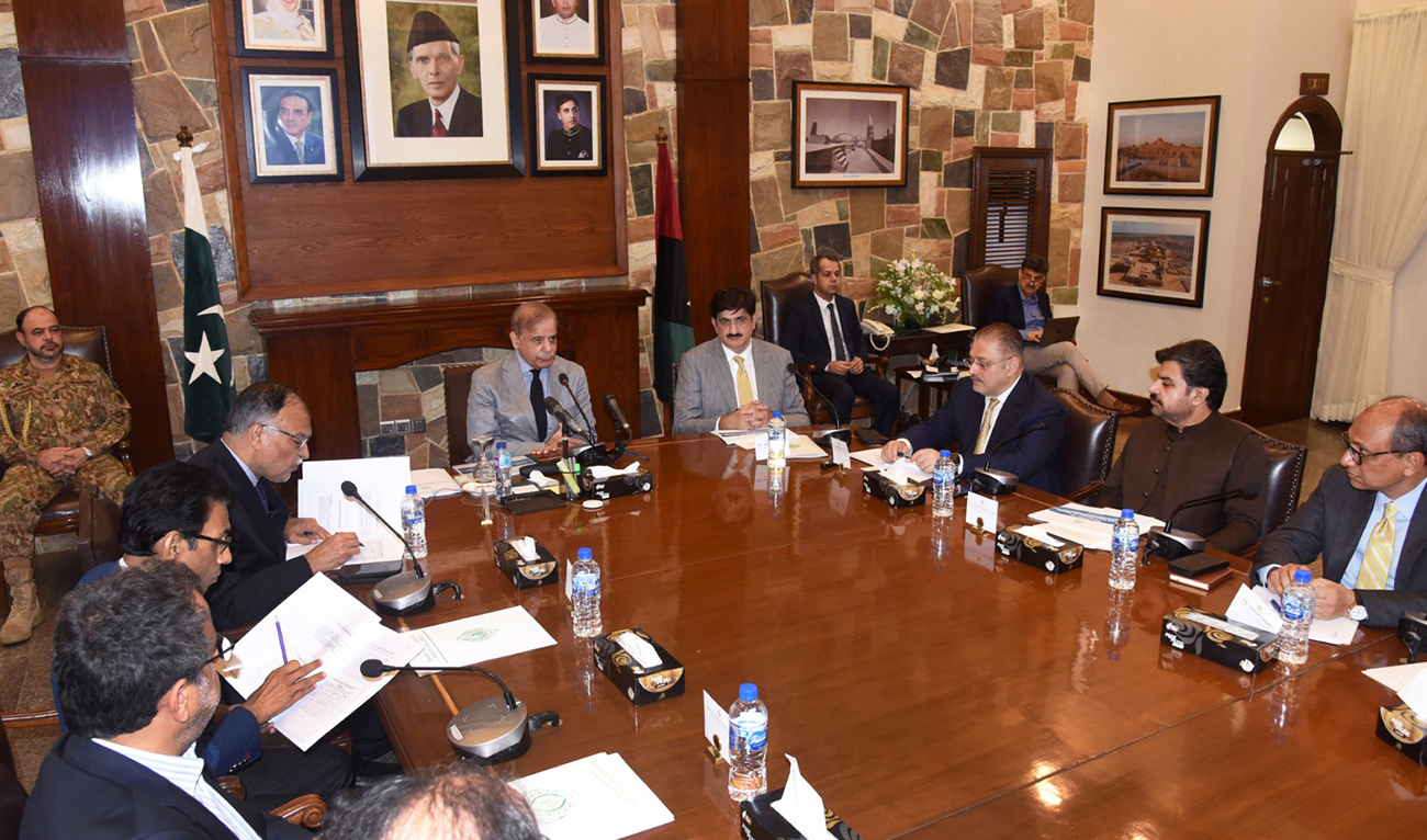 Prime Minister Shehbaz Sharif presides over a joint meeting of Sindh and federal government's concerned ministers at the Chief Minister's house in Karachi, Pakistan on April 24, 2024. (PID)