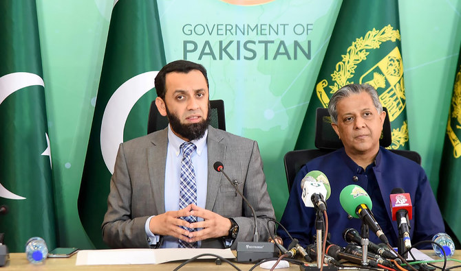 Pakistani Information Minister Attaullah Tarar addresses a press conference in Islamabad, Pakistan on May 2, 2024. (PID/File)