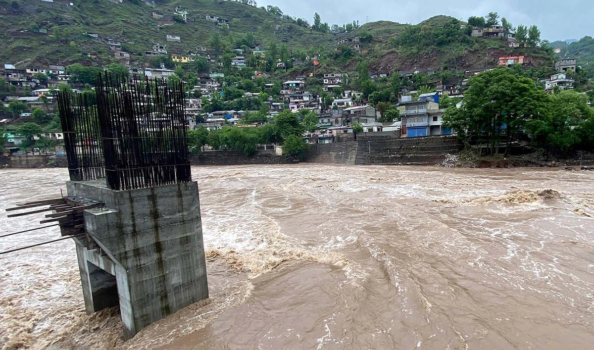 A general view of an overflowing Jhelum River after heavy rainfall in Muzaffarabad in Pakistan-administered Kashmir on April 29, 2024. (AFP/File)