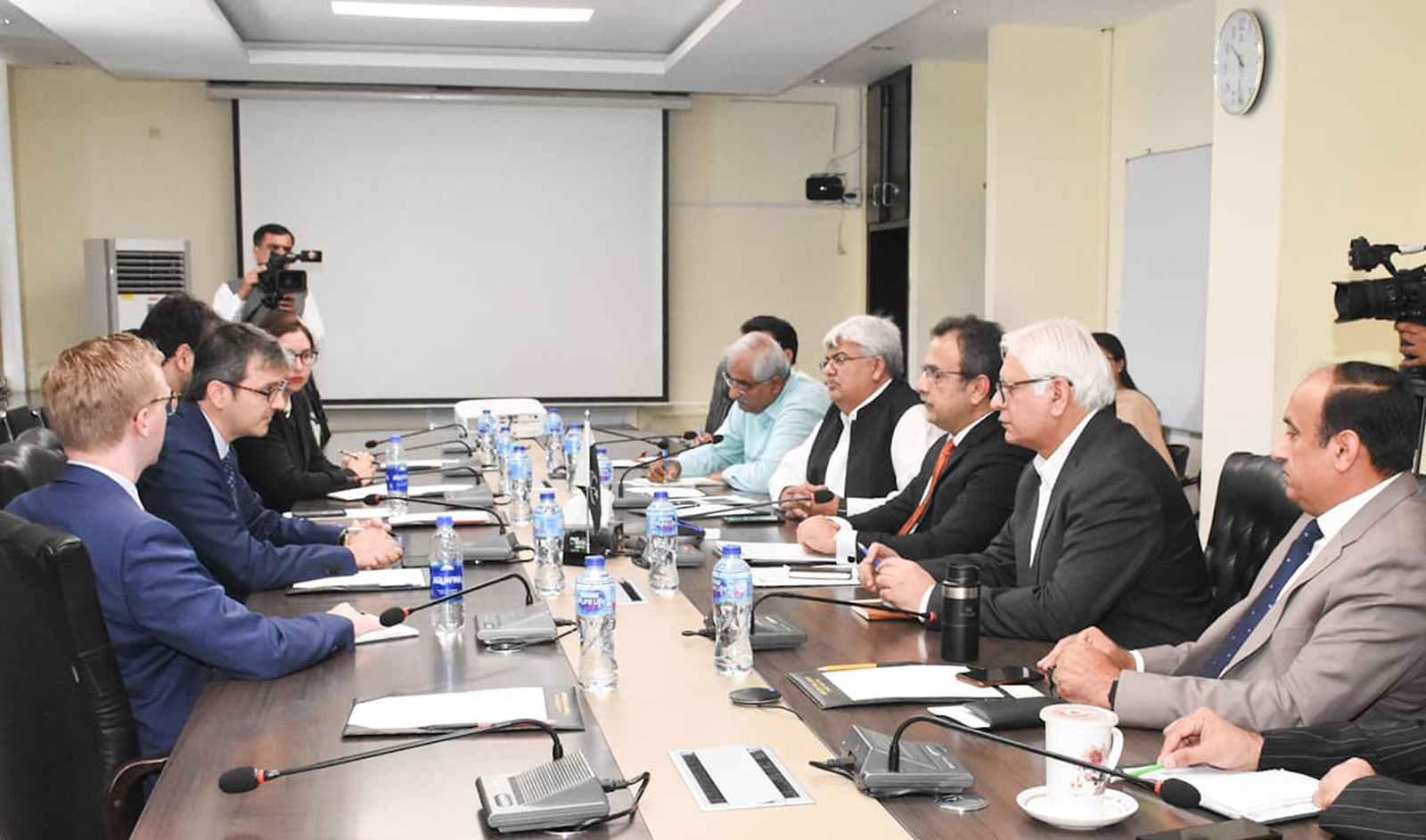Pakistan's Minister for Power Awais Leghari (third right) meets Assistant Secretary of Treasury Brent Neiman (second left) in Islamabad on June 13, 2024. (Government of Pakistan)
