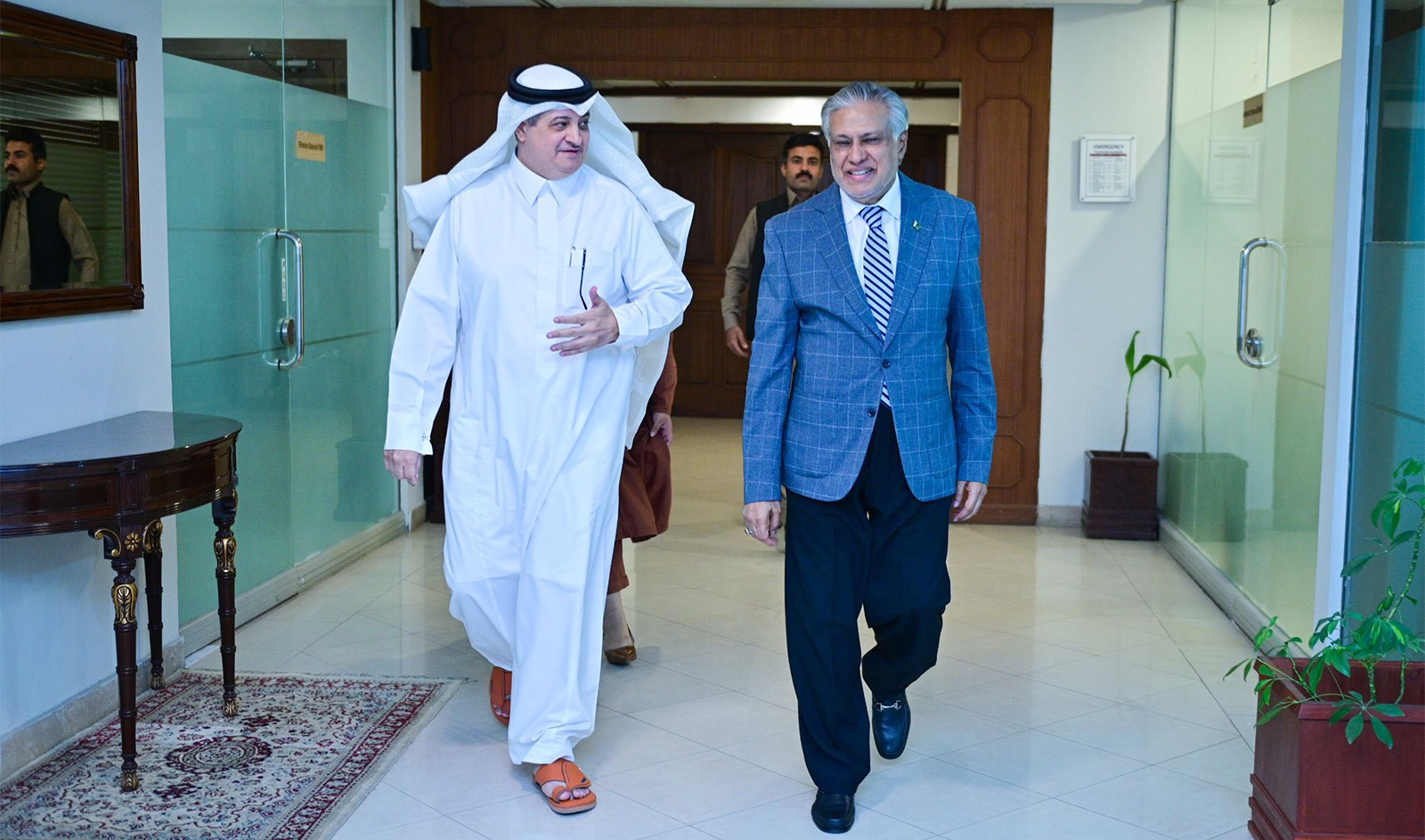 Deputy Prime Minister Ishaq Dar (right) meets Saudi Ambassador Nawaf bin Said Al-Malki in Islamabad, Pakistan on June 28, 2024. (MOFA/X)