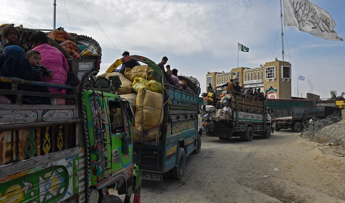 Afghan refugees arrive on trucks for their deportation to Afghanistan, at the Pakistan-Afghanistan border in Chaman on November 4, 2023. (AFP/File)