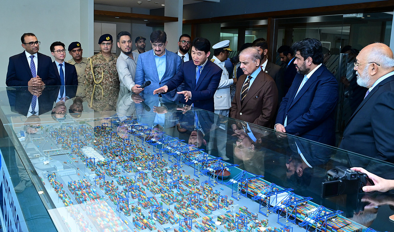 Prime Minister Shehbaz Sharif receives briefing about Hutchison Ports Pakistan Terminal at the Karachi Port in Karachi on July 7, 2024. (Photo courtesy: PMO)