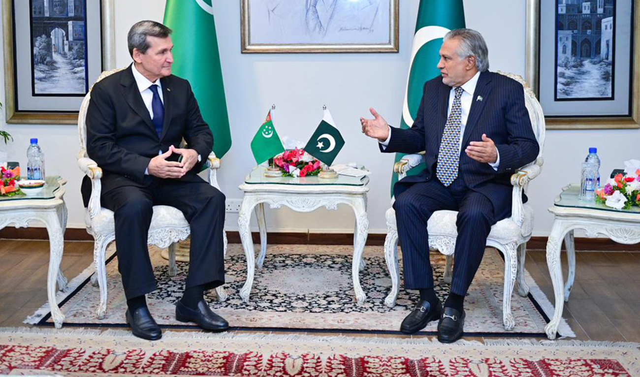 Turkmenistan’s Foreign Minister Rasit Meredow (left) holds meeting with Pakistan's Deputy Prime Minister Ishaq Dar in Islamabad, Pakistan on July 23, 2024. (MOFA)