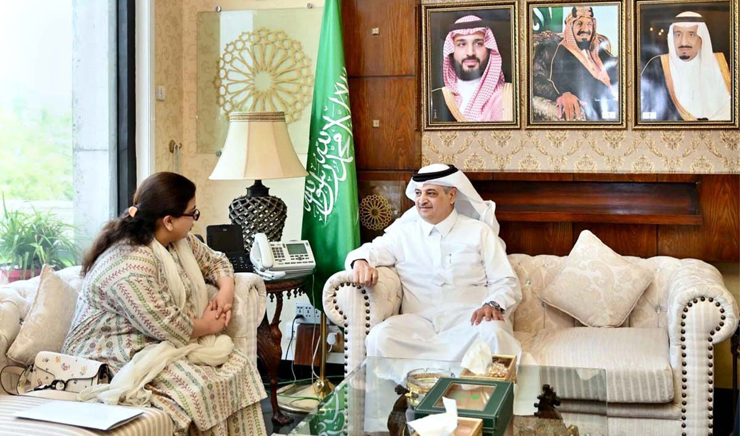 Pakistan’s IT Minister Shaza Fatima Khawaja (left) and Saudi envoy Nawaf bin Said Al-Malki hold a meeting in Islamabad, Pakistan on July 25, 2024. (Radio Pakistan)