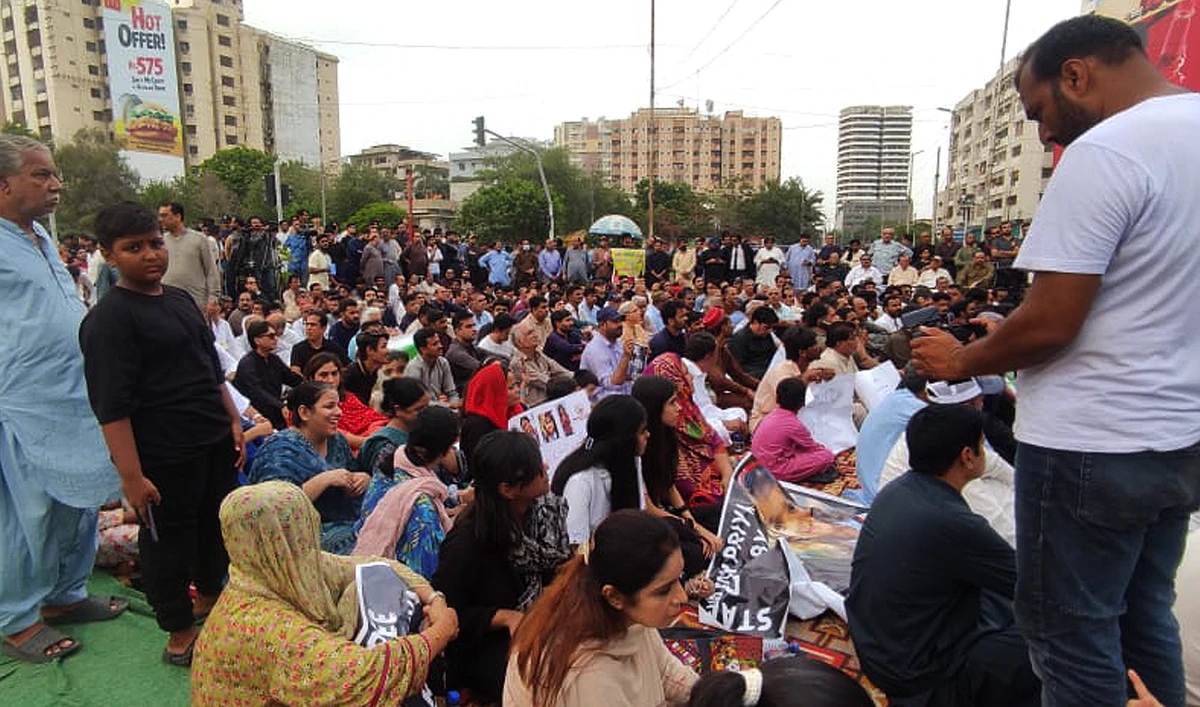 Demonstrators stage protest for the recovery of Priya Kumari, a Hindu girl who went missing in Pakistan’s southern Sindh province in 2021, in Karachi on July 21, 2024. (Photo courtesy: Luke Victor)