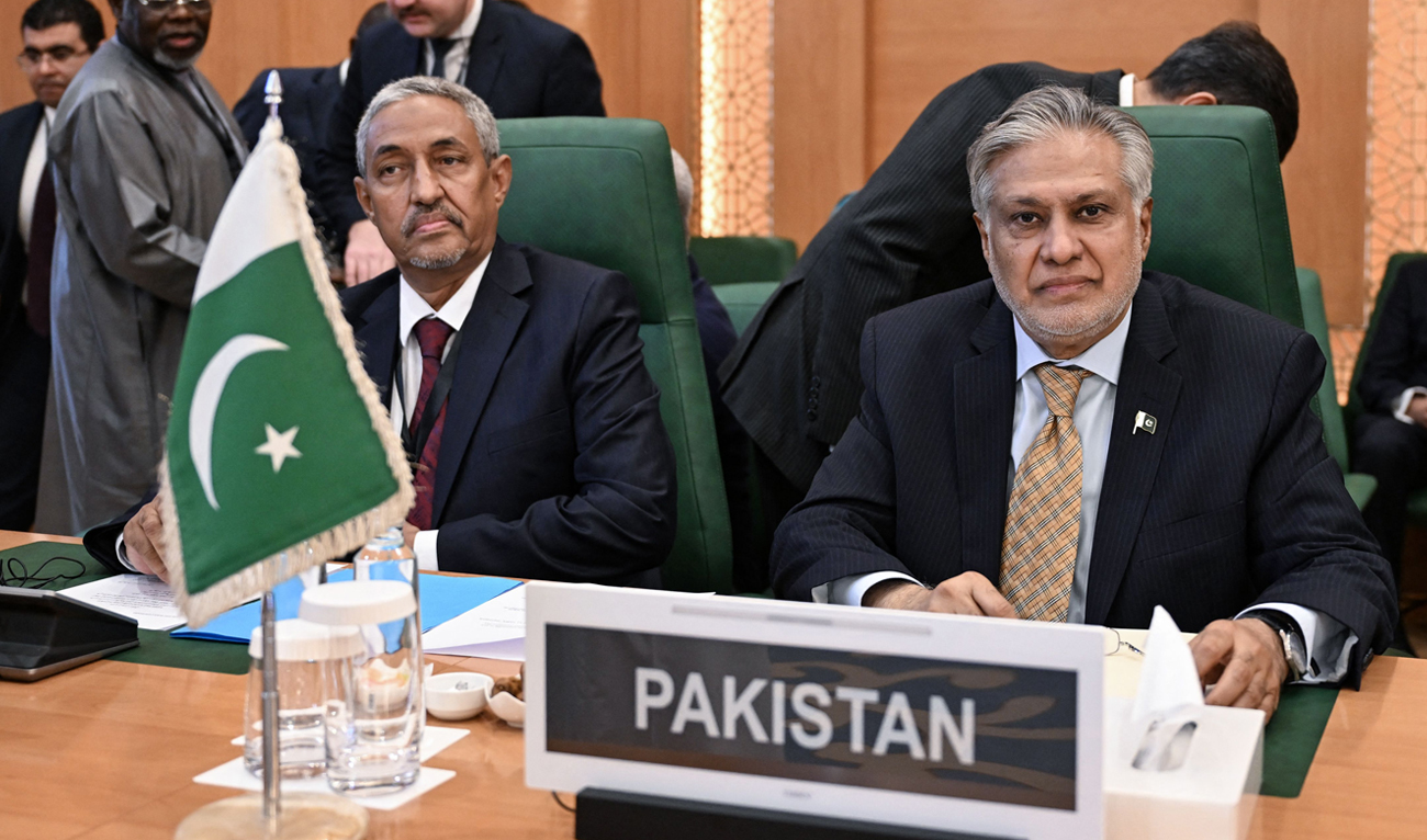 Pakistan’s Foreign Minister Ishaq Dar (R) attends the Organization of Islamic Cooperation (OIC) meeting in Jeddah on August 7, 2024. (AFP)