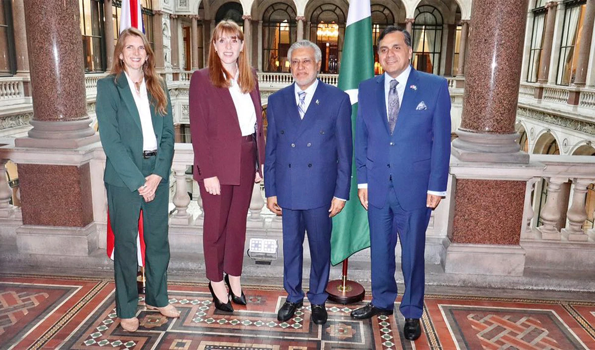 Pakistani Deputy Prime Minister Ishaq Dar (second from right) meets his UK counterpart Angela Rayner (second from left) in London on September 5, 2024. (@MIshaqDar50/X)