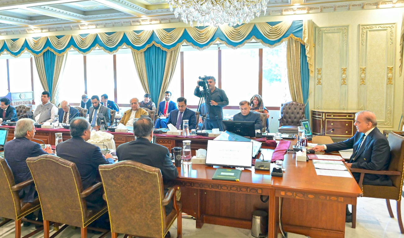 Prime Minister Shehbaz Sharif (right) chairs the federal cabinet meeting in Islamabad, Pakistan on November 5, 2024 (PTV)