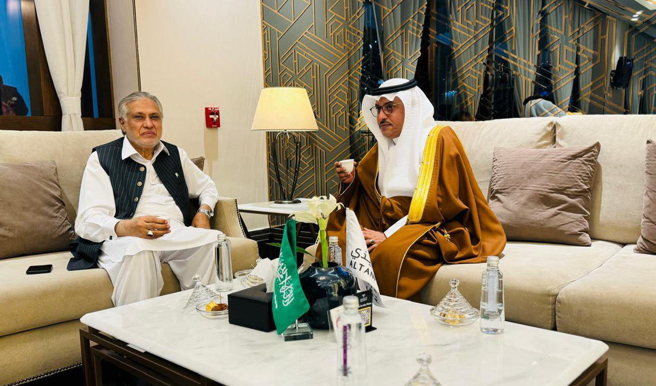 Pakistan’s Deputy Prime Minister Ishaq Dar gestures at the Madinah Airport in Madinah on November 10, 2024, ahead of his departure for Riyad to attend the OIC Foreign Ministers Meeting. (Photo courtesy: X/ @DPM_PK)