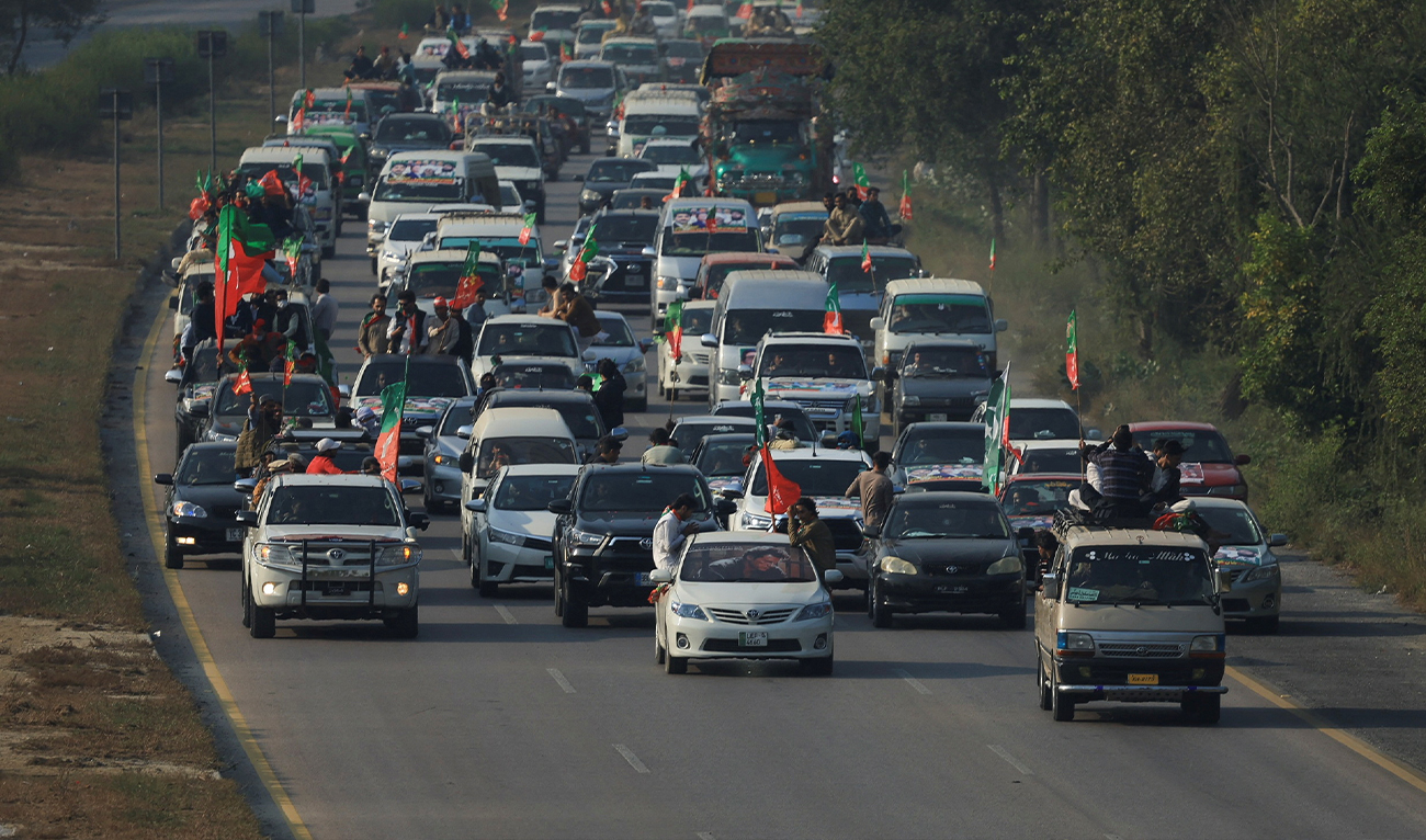 A view of a convoy by supporters of the former Pakistani Prime Minister Imran Khan’s party Pakistan Tehreek-e-Insaf (PTI), as they head toward Islamabad, during an anti-government rally in Peshawar, Pakistan, on November 24, 2024. (REUTERS)