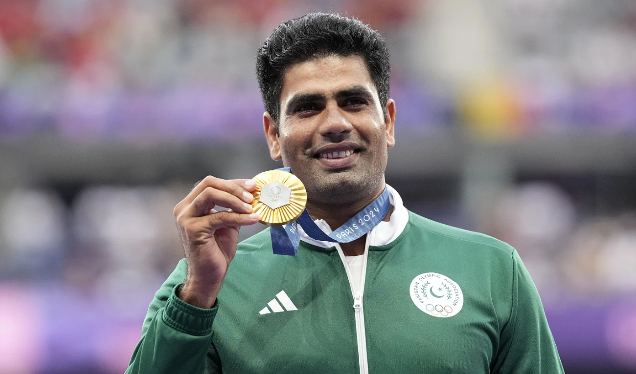 In this file photo, taken on August 09, 2024, Pakistan’s Arshad Nadeem gestures with his gold medal during Men's Javelin Throw victory ceremony at the Stade de France in Saint-Denis, France. (Reuters/File)