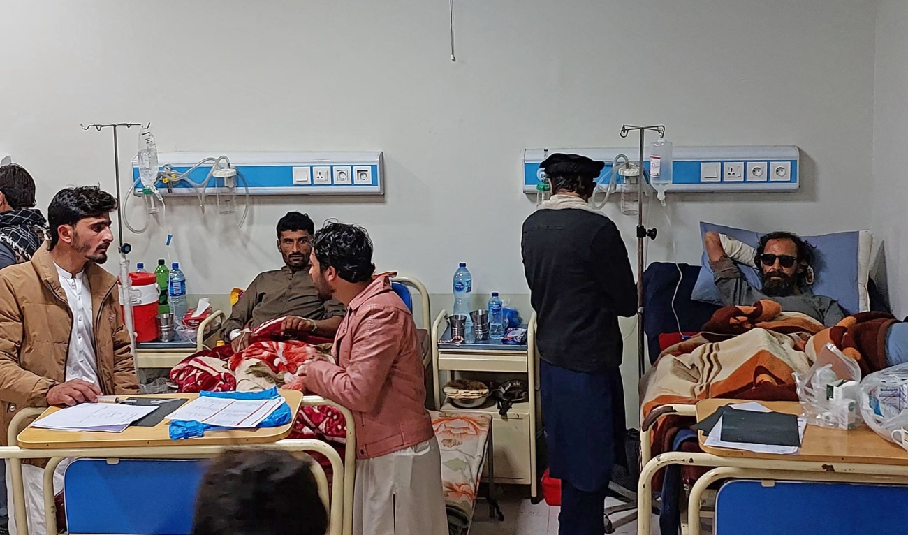 Injured victims are treated at a hospital after they were wounded in sectarian attacks in Kurram district in Parachinar, the mountainous Khyber Pakhtunkhwa province, on November 27, 2024. (AFP)