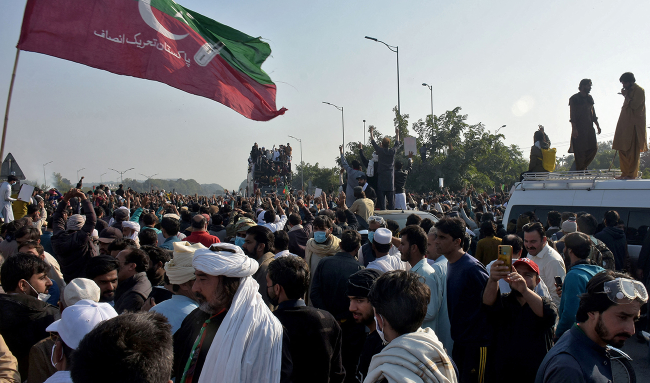 Supporters of jailed former Pakistani Prime Minister Imran Khan’s party Pakistan Tehreek-e-Insaf (PTI) attend a rally demanding his release, in Islamabad on November 26, 2024. (REUTERS)