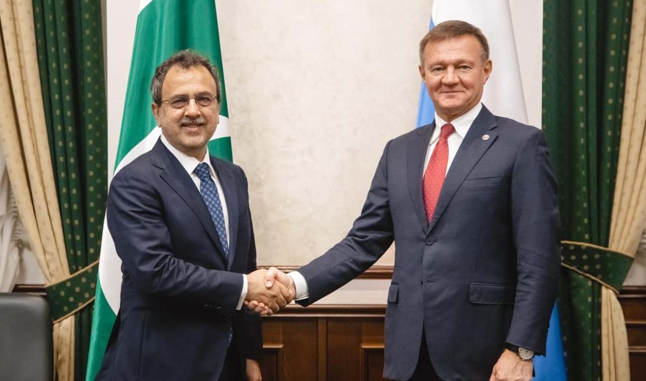 This handout photograph shows Pakistan’s Federal Minister for Power, Awais Leghari, meeting Russian Minister for Transport, Roman Starovoyt on the occasion of 9th session of Pakistan-Russia Intergovernmental Commission (IGC) in Russia, on December 3, 2024. (PID)