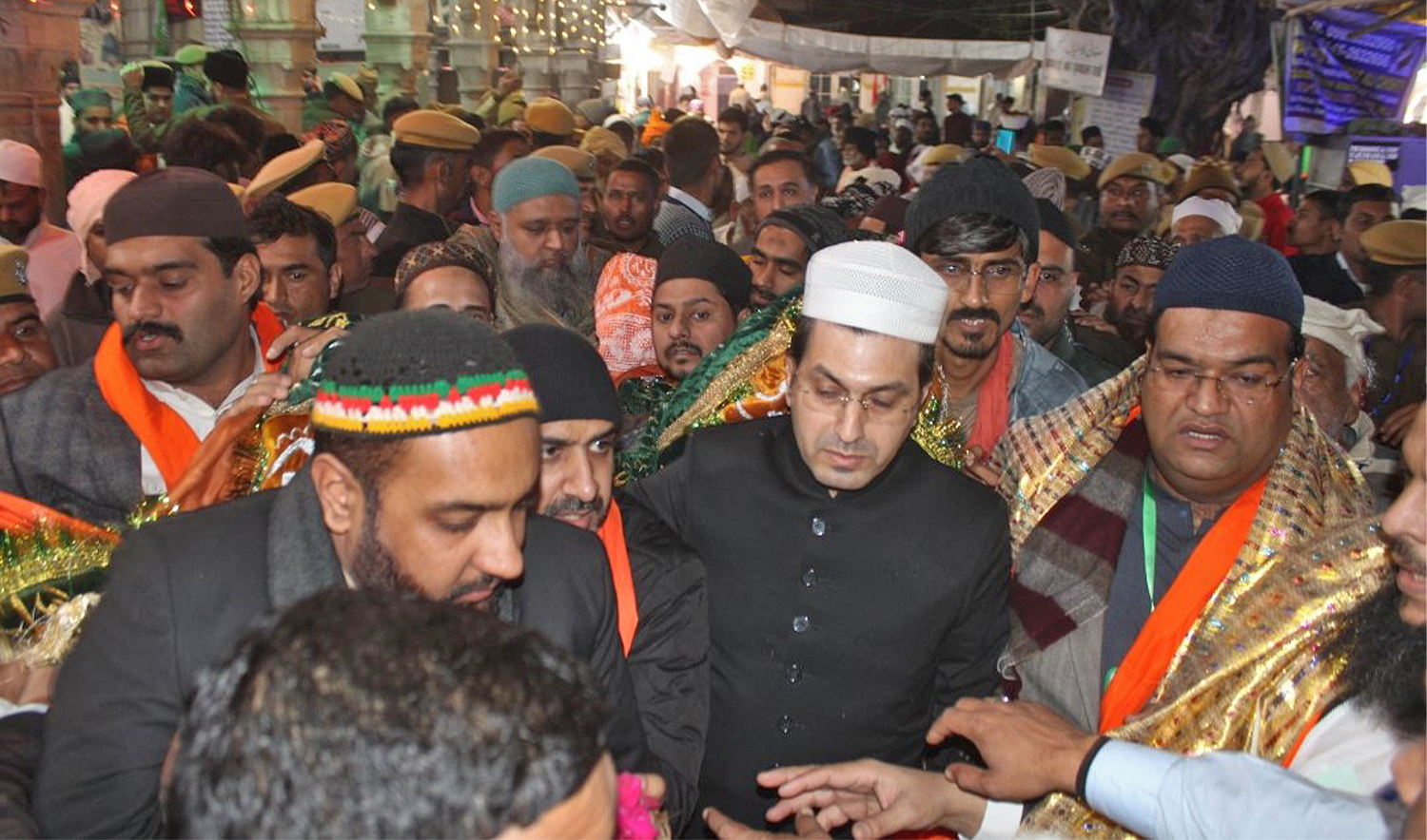 Pakistan High Commission's Second Secretary in New Delhi, Tariq Masroof (center), participates in the ceremony of placing traditional cloth at the shrine of Sufi saint Khwaja Moinuddin Chishti in Ajmer, India, on January 7, 2025. (@PakinIndia/X)