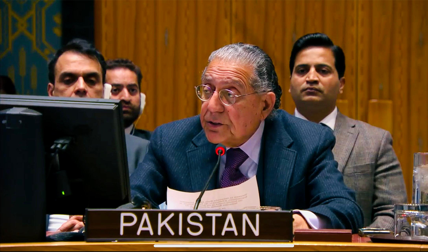 Pakistan’s Permanent Representative to the UN Ambassador Munir Akram addresses a UN Security Council on a briefing o a briefing on United Nations Relief and Works Agency for Palestine Refugees in the Near East (UNRWA) in New York, US, on January 28, 2025. (@PakistanUN_NY/X)