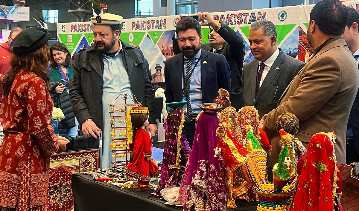Traditional artifact are at display at the Travel & Adventure Show 2025 in New York, US, on January 26, 2025. (@PakistanUN_NY/X)